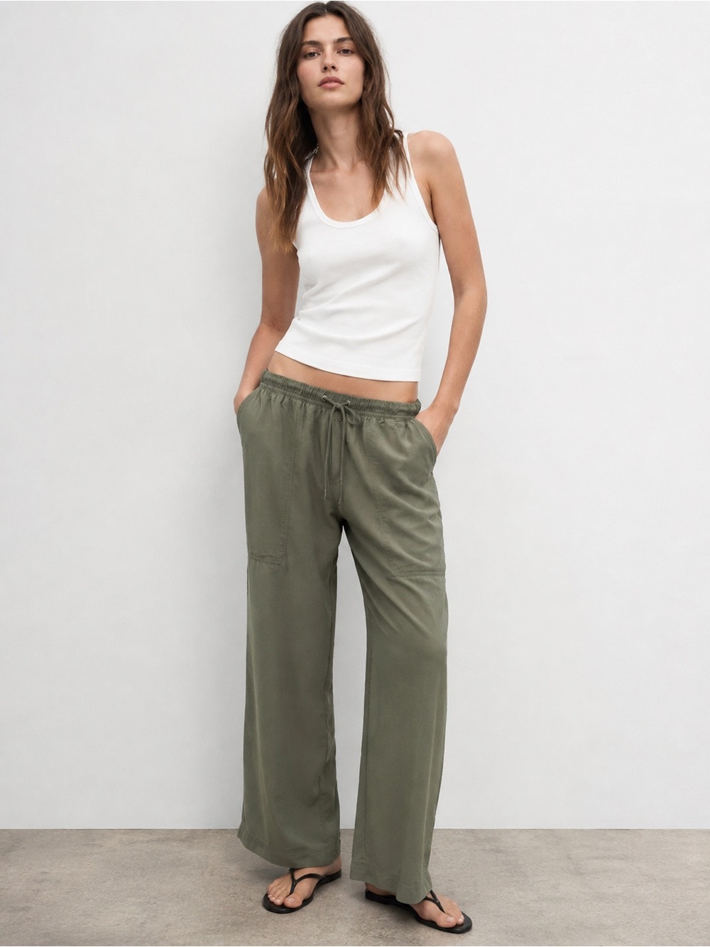 SPLENDID Ryan Olive Green Wide Leg Drawstring Pants 100% Viscose Size XS